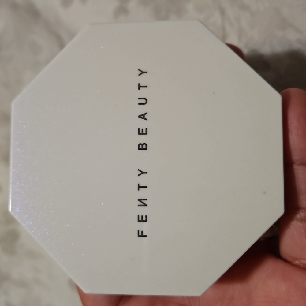 Fenty Beauty highlighter